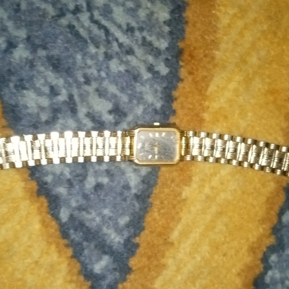 Bulova quartz t4 watch